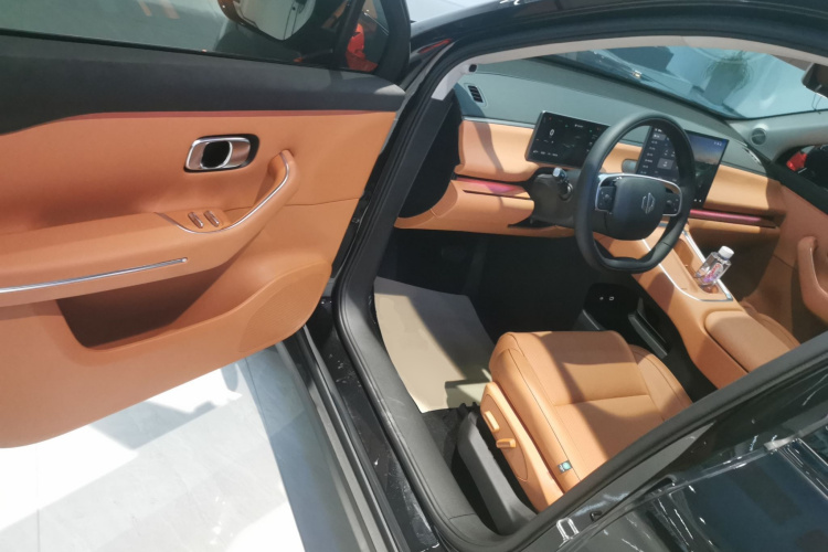 零跑汽车 零跑C16 2026款 增程 280激光雷达版 6座中控内饰7003