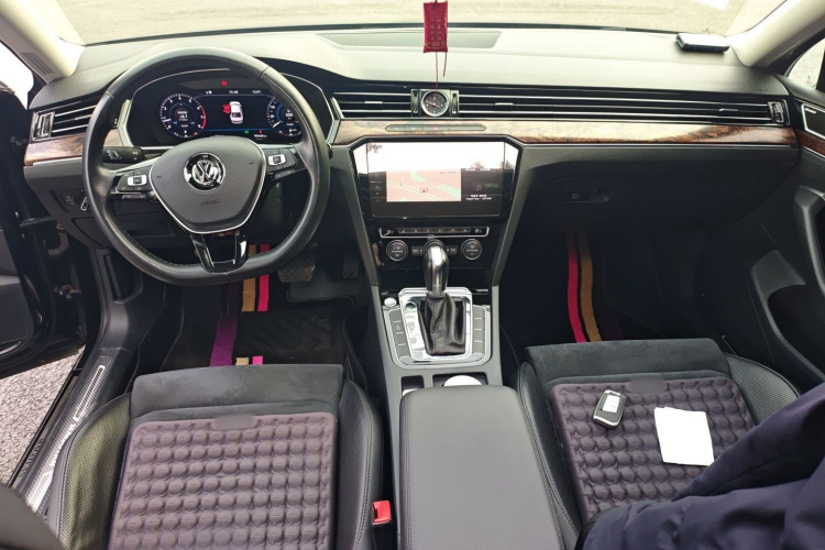 大众 迈腾 2018款 380TSI DSG 尊贵型中控内饰12