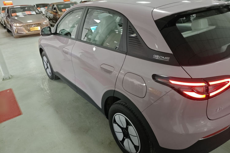 吉利银河 星愿 2025款 410km 自由版车身外观4