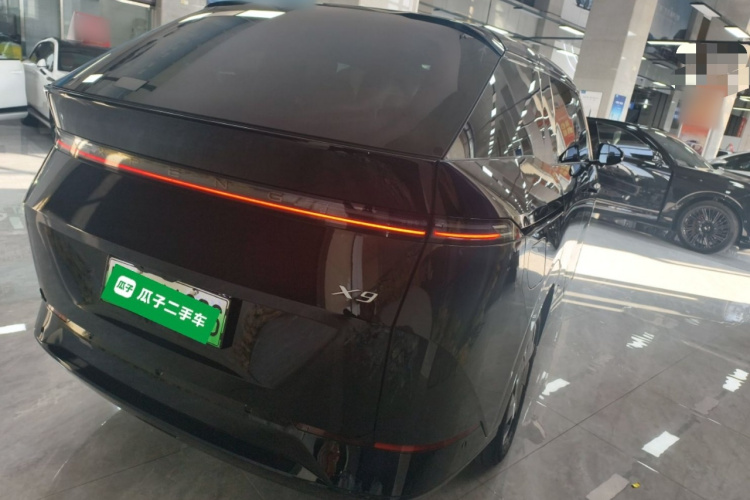 小鹏X9 2024款 702超长续航Pro车身外观6005