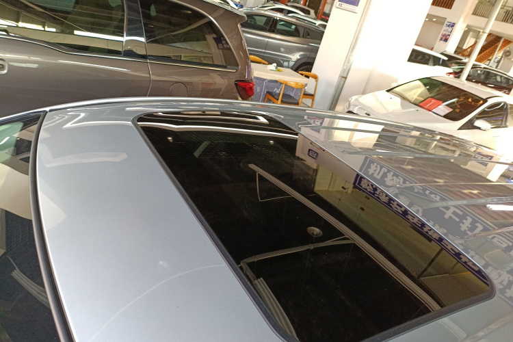 丰田 锋兰达 2023款 2.0L 智能电混双擎 豪华版局部细节57