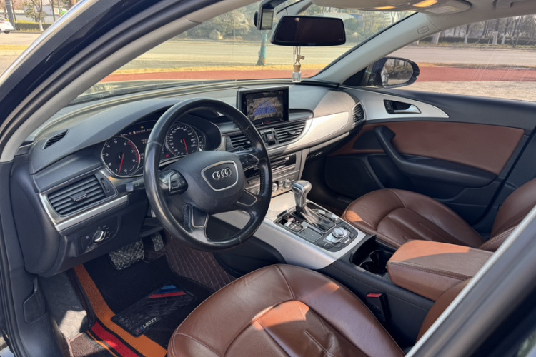 奥迪A6L 2015款 TFSI 百万纪念智领型中控内饰7002