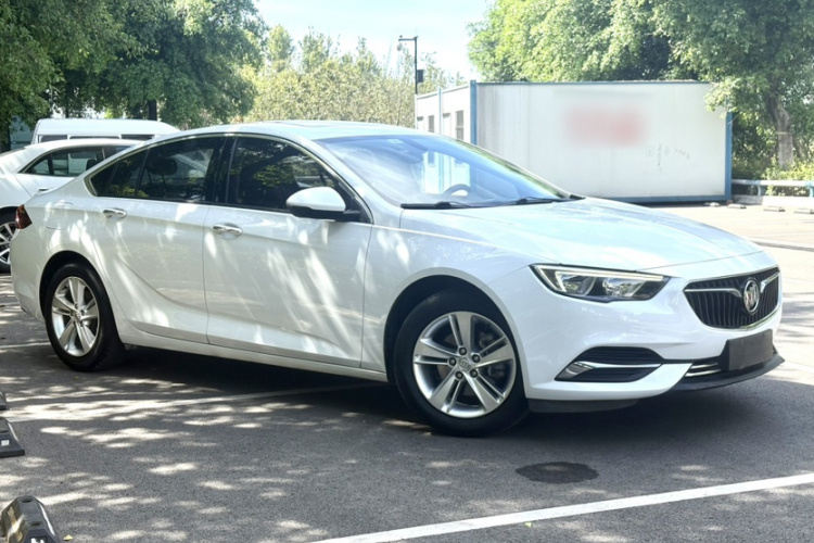 别克 君威 2017款 20T 精英型车身外观6012