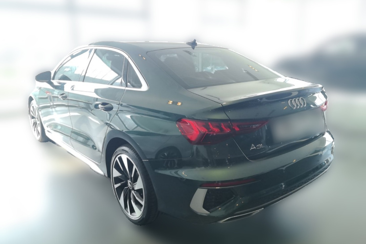 奥迪A3 2024款 A3L Limousine 35 TFSI 时尚运动型车身外观5