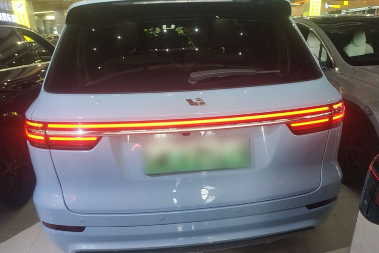 理想汽车 理想ONE 2020款 增程6座版车身外观6