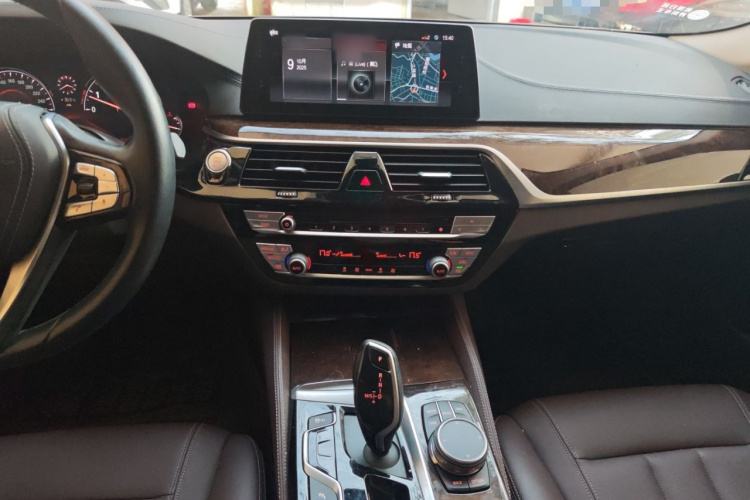 宝马5系 2018款 525Li 豪华套装局部细节16