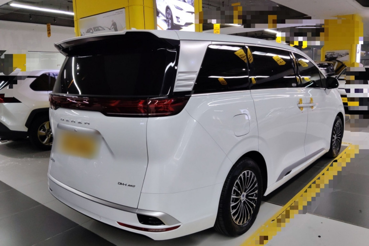 腾势D9 2024款 DM-i 980 四驱尊荣型车身外观7