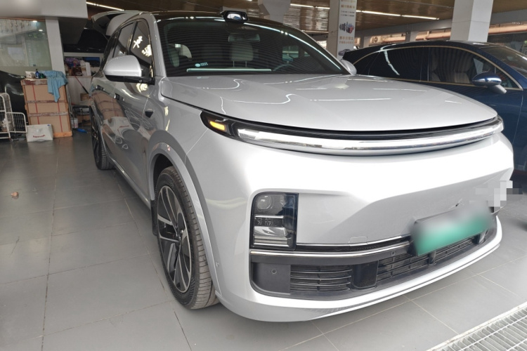 理想汽车 理想L9 2024款 Ultra车身外观3
