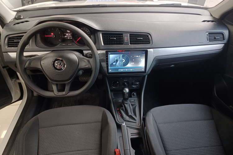 大众 朗逸 2017款 1.6L 自动风尚版中控内饰12