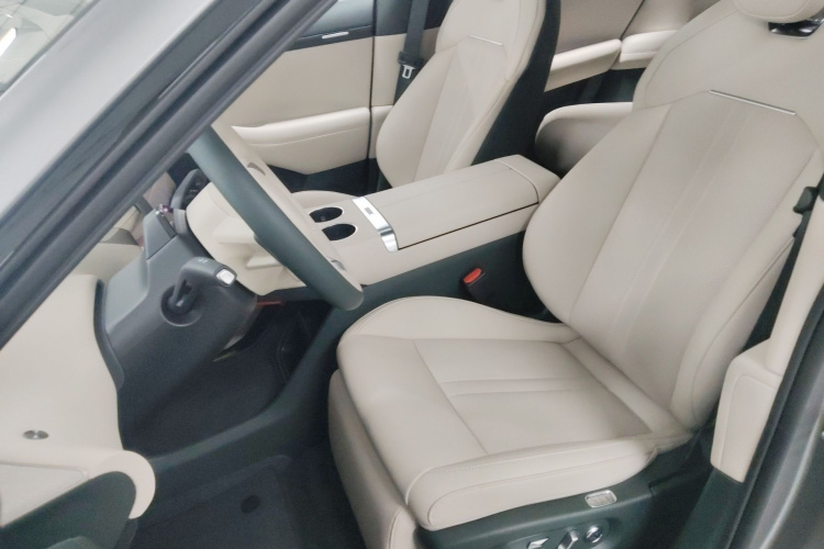 小米汽车 小米YU7 2025款 超长续航后驱版局部细节19