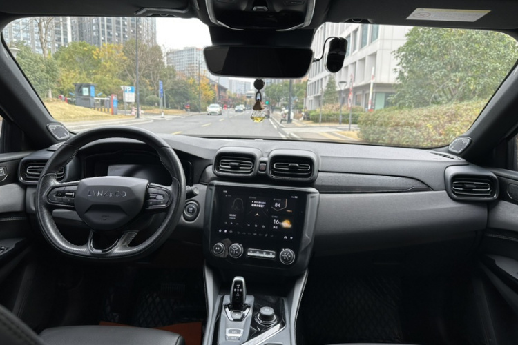 领克02 Hatchback 2022款 2.0TD Pro中控内饰7006