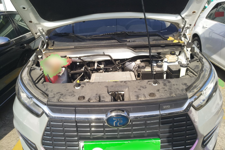 比亚迪 元新能源 2018款 EV360 智联炫酷型局部细节24