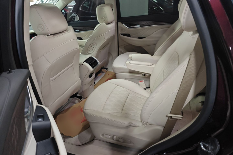 别克 昂科旗 2020款 28T 四驱Avenir艾维亚中控内饰7004