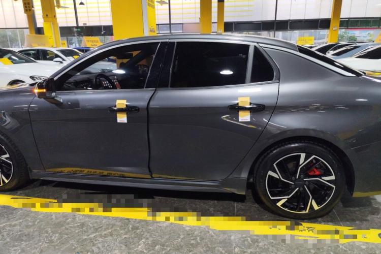 领克03 2023款 2.0TD DCT劲Pro车身外观4