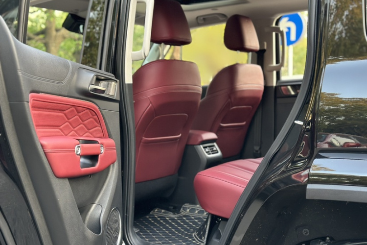 坦克300 2024款 2.0T 穿越者中控内饰7005