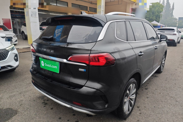 荣威RX5 MAX 2019款 300TGI 自动智能座舱豪华版车身外观7