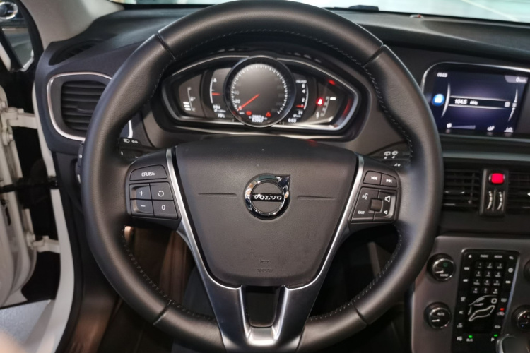 沃尔沃V40 2018款 T3 智雅版局部细节13