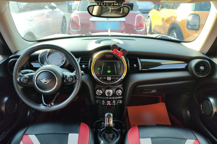 MINI 2018款 1.5T ONE PLUS中控内饰12