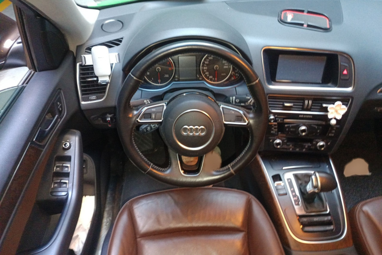 奥迪Q5 2015款 40 TFSI 技术型局部细节13