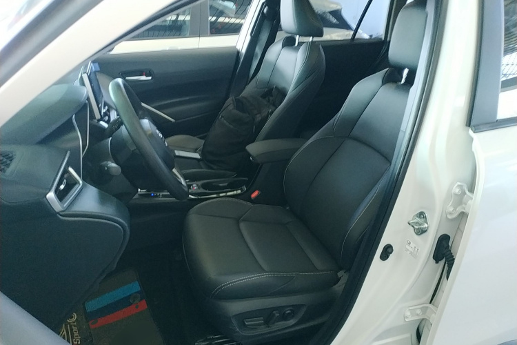 丰田 锋兰达 2022款 2.0L CVT豪华版中控内饰19