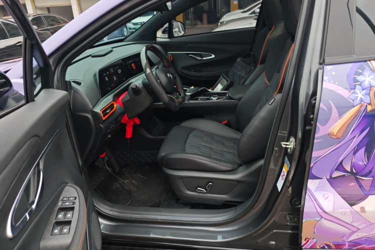 长安UNI-T 2022款 1.5T 运动版 尊贵型中控内饰19