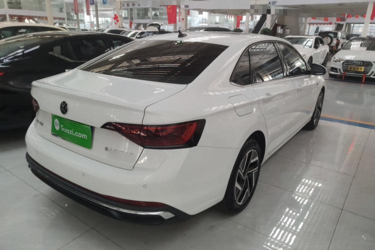 大众 速腾 2023款 300TSI DSG飞越版车身外观7