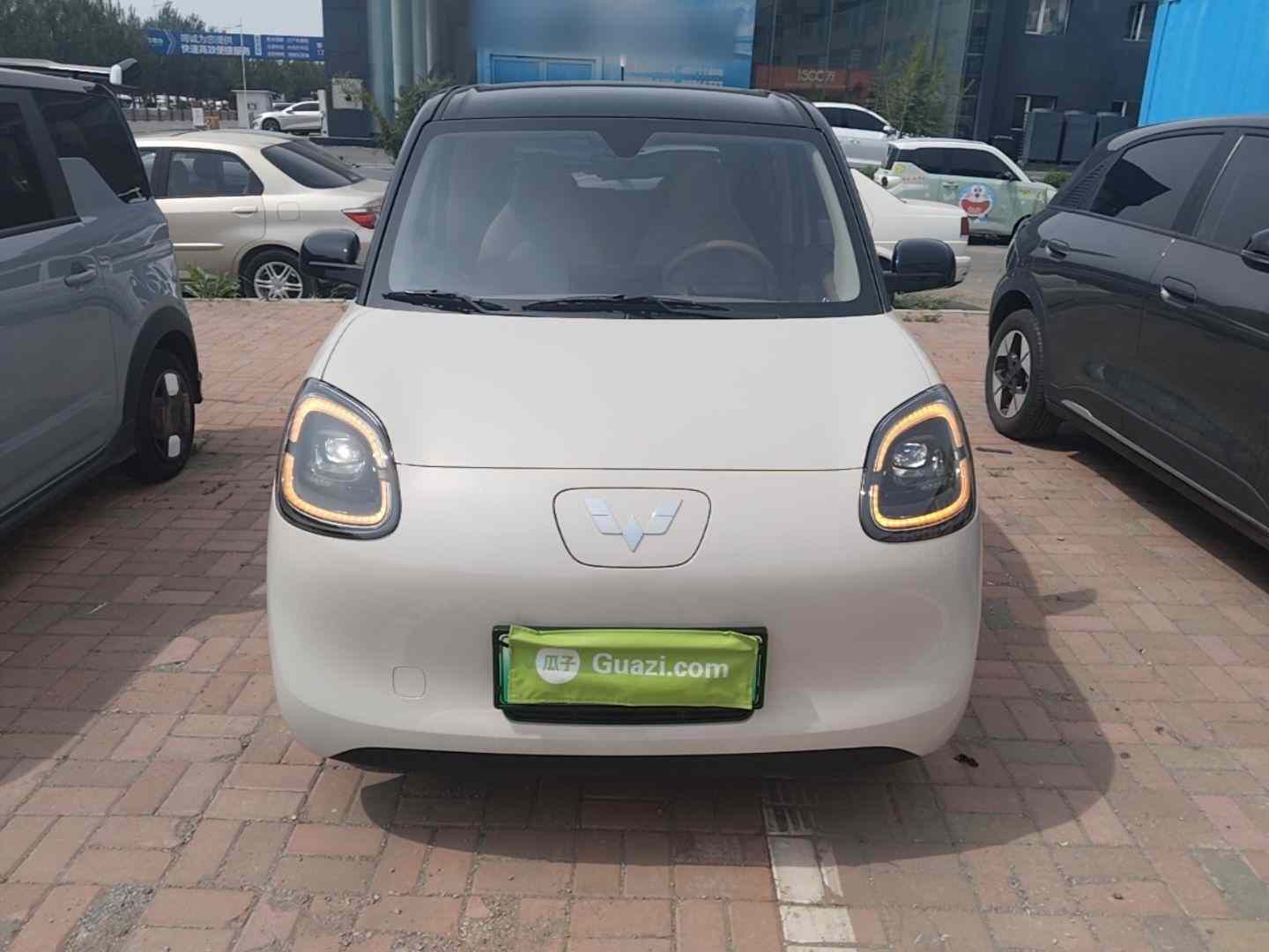 五菱汽车 宏光MINIEV 2025款 第四代 四门版 臻享+款(1)