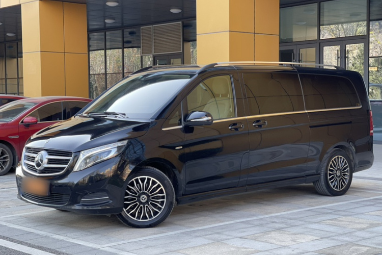 奔驰V级 2018款 V 260 L 尊贵加长版 国VI局部细节36