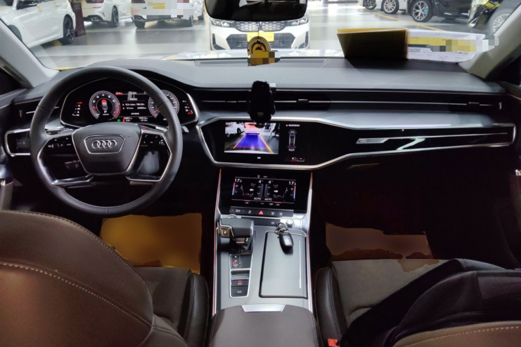 奥迪A7L 2022款 45 TFSI S-line 筑梦新生版中控内饰12