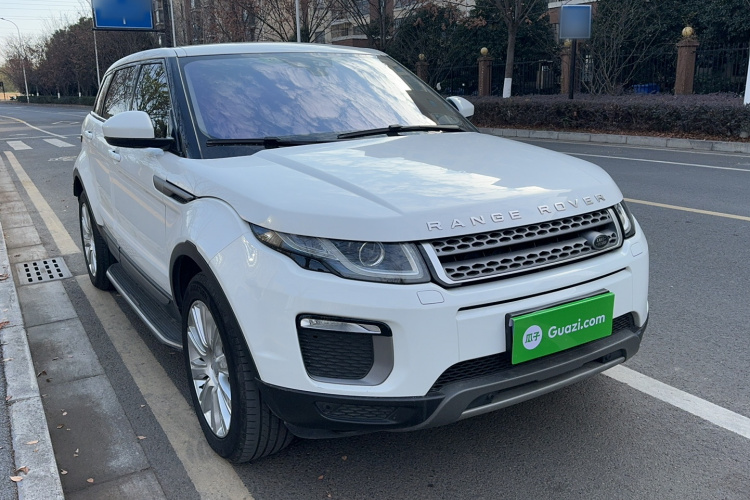 路虎 揽胜极光 2017款 2.0T SE 智耀版车身外观6002