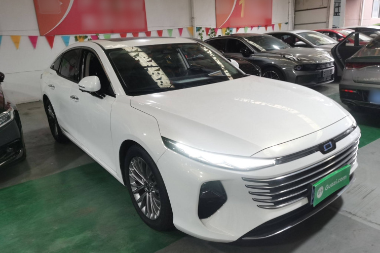 奔腾B70 2024款 第四代 2.0T 领御版车身外观3