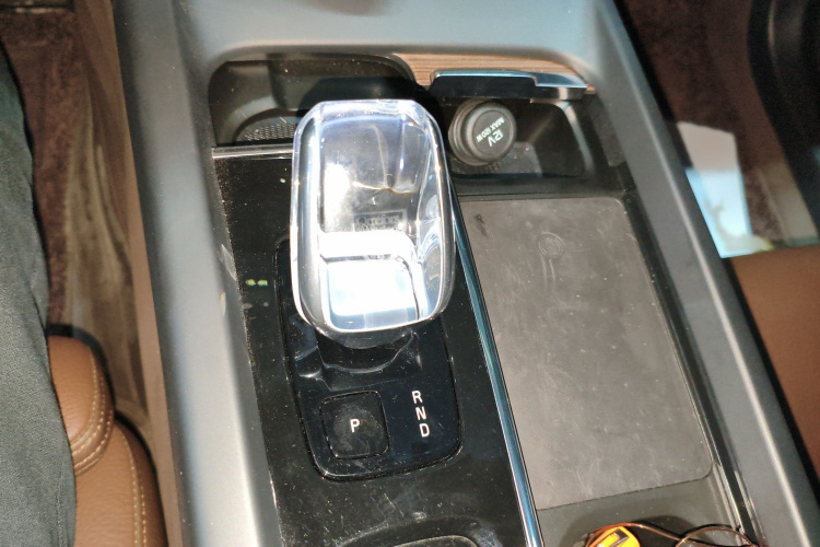 沃尔沃XC60新能源 2025款 插电式混动 长续航四驱智远豪华版局部细节18