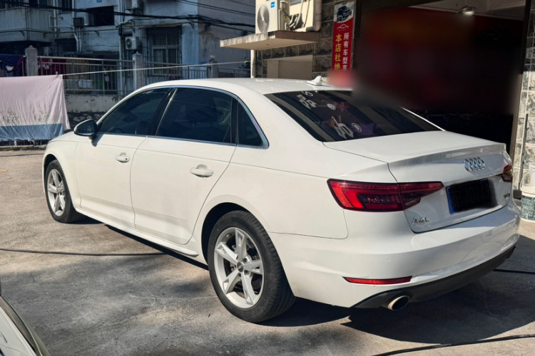 奥迪A4L 2017款 40 TFSI 时尚型车身外观6004