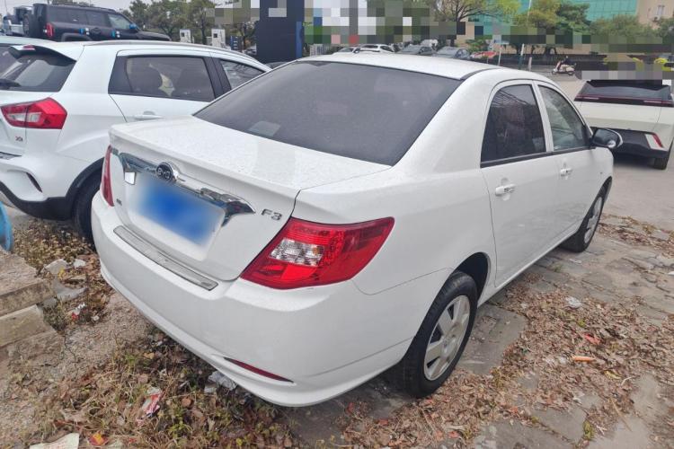 比亚迪F3 2015款 节能版 1.5L 手动舒适型车身外观7