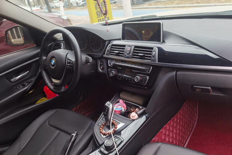 宝马3系 2017款 320Li 时尚型中控内饰7002