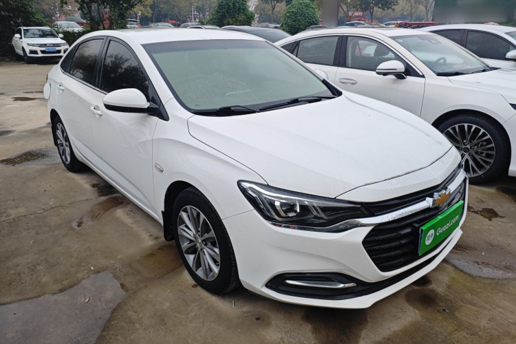 雪佛兰 科鲁泽 2022款 320 自动悦享版车身外观6002