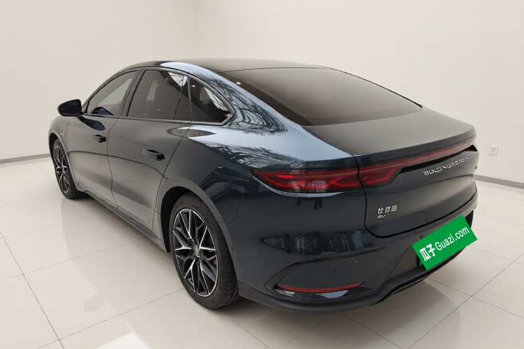 比亚迪 汉 2022款 EV 610KM四驱千山翠限量版车身外观5