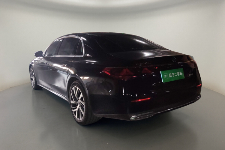 奔驰E级 2025款 E 300 L 时尚型车身外观5
