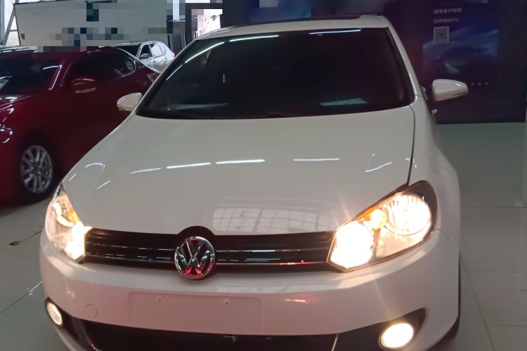 大众 高尔夫 2012款 1.6 自动舒适型车身外观2