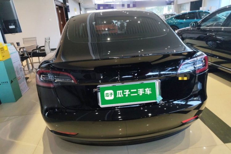 特斯拉 Model 3 2020款 标准续航后驱升级版车身外观6
