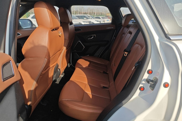 陆风X7 2018款 劲越 1.5T 全景至尊型中控内饰21