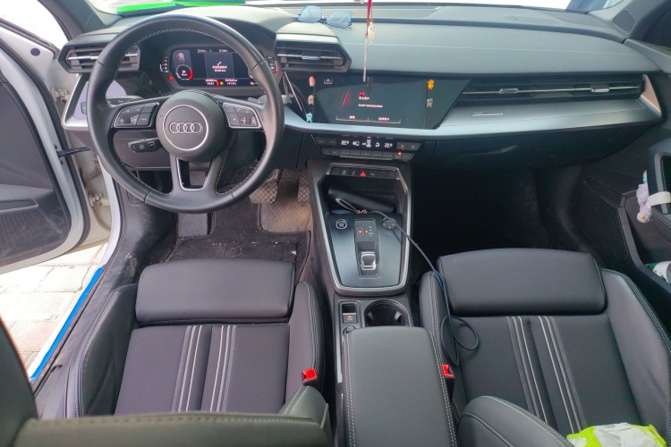奥迪A3 2022款 Sportback 35 TFSI 时尚运动型中控内饰12