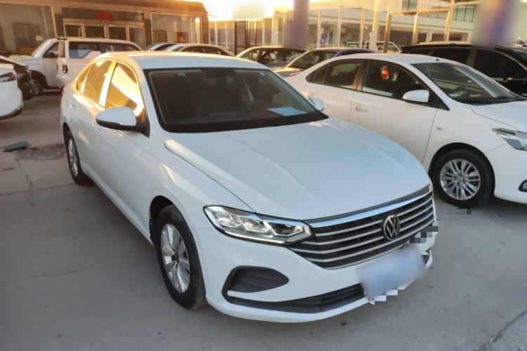 大众 朗逸 2023款 1.5L 自动得逸版车身外观3