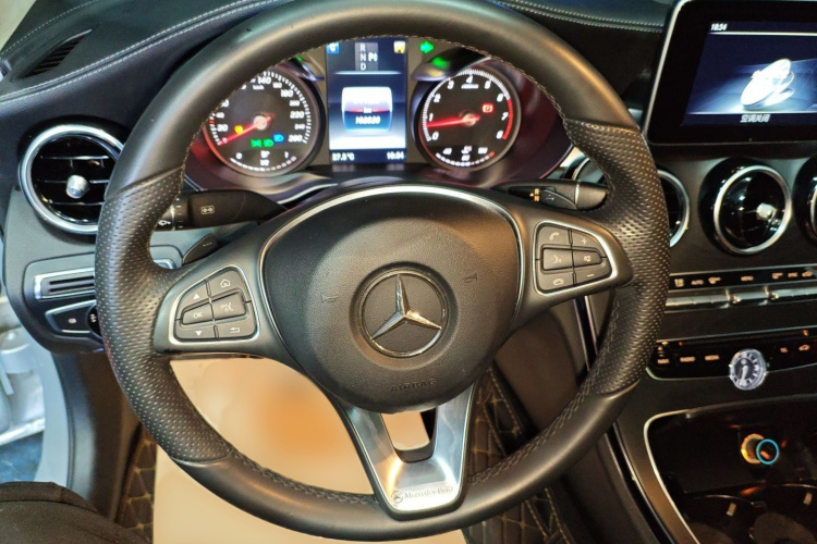 奔驰C级 2017款 C 200 L 运动版局部细节13