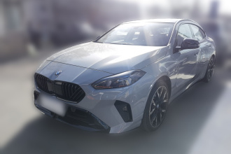 宝马2系 2025款 225L M运动曜夜套装