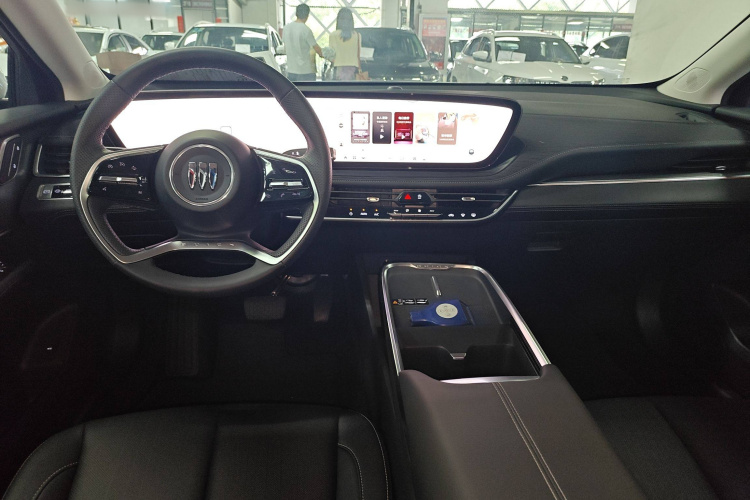 别克 君越 2025款 28T 白金版中控内饰7002