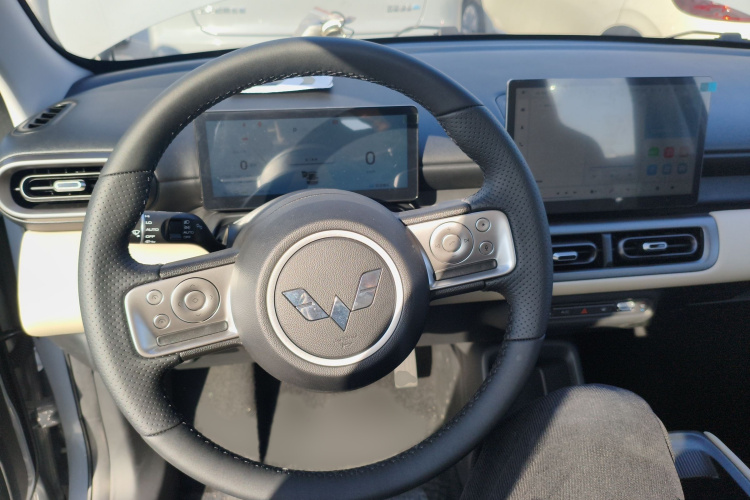 五菱汽车 五菱缤果PLUS 2024款 401km 五座版局部细节13