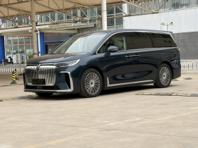 岚图汽车 岚图梦想家 2025款 PHEV 四驱旗舰鲲鹏版