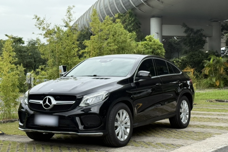 奔驰GLE轿跑 2015款 GLE 320 4MATIC 轿跑SUV车身外观6009