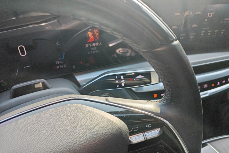 凯迪拉克 IQ锐歌 2022款 四驱高性能尊贵版局部细节18